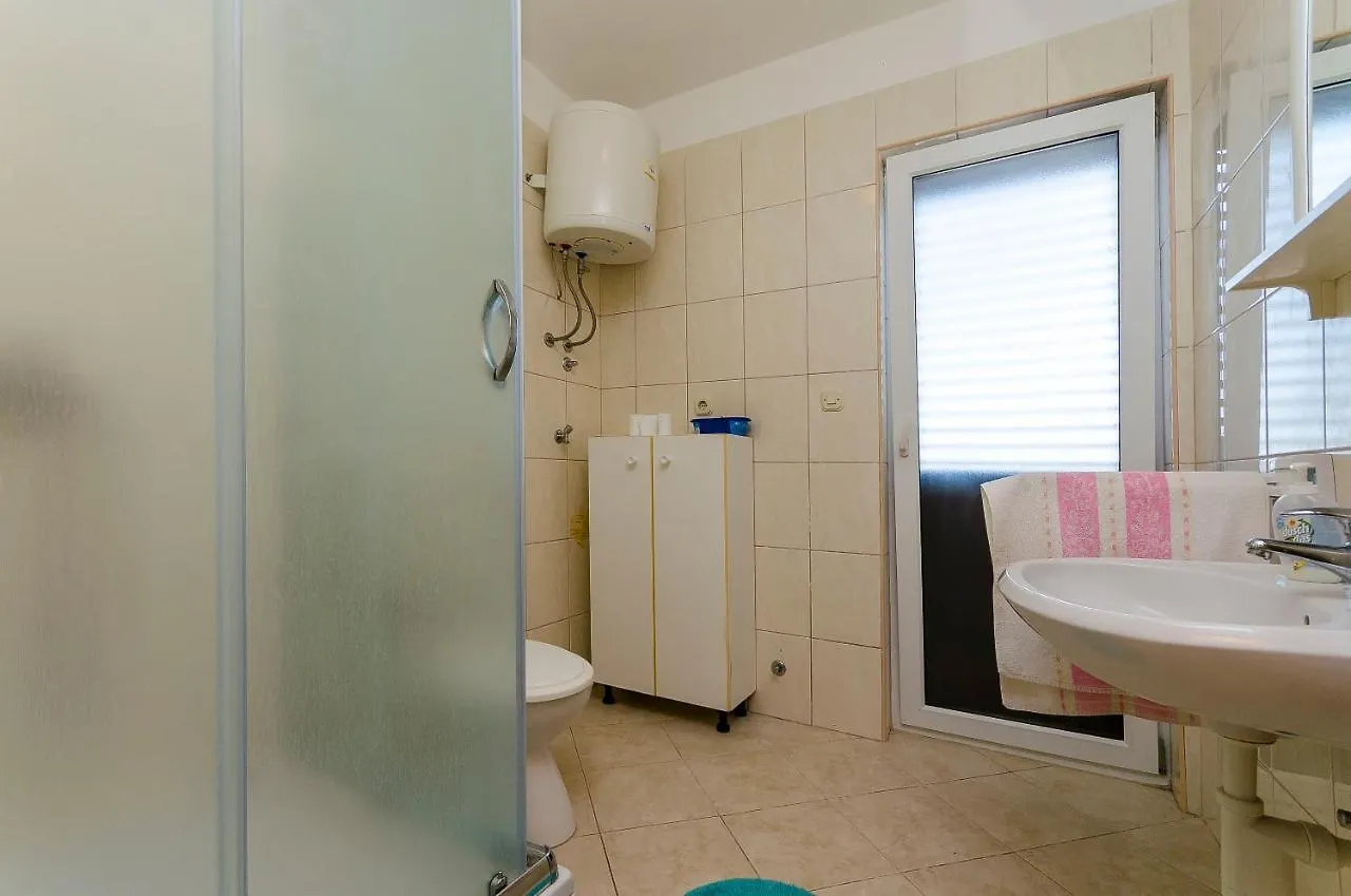 Apartments Milka Slatine