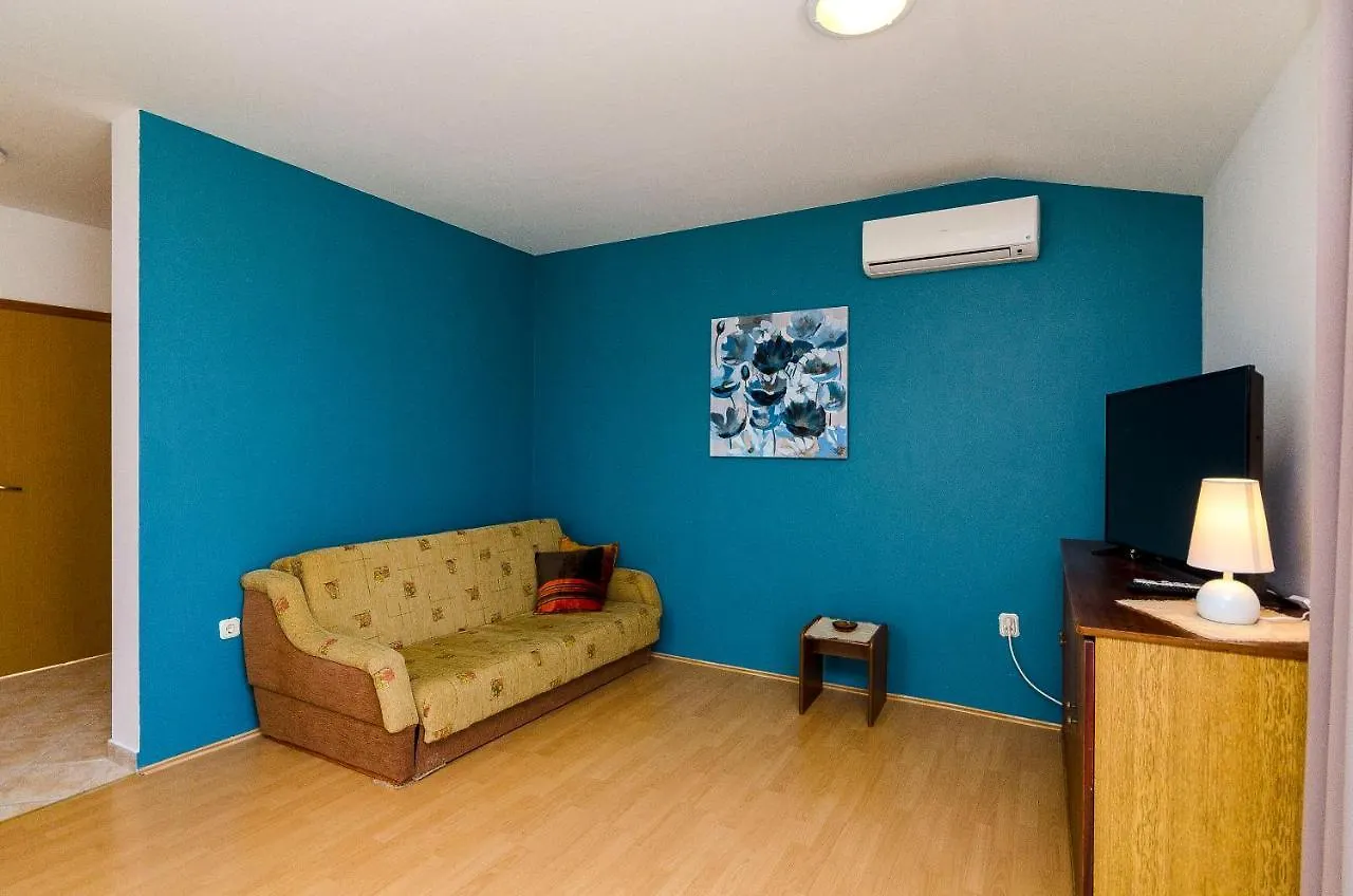 Apartments Milka Slatine Croatia